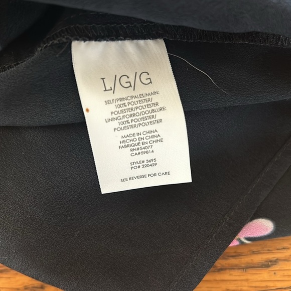 CABI Charm Blouse Black Floral Limited Edition Flawless Large - Picture 11 of 13